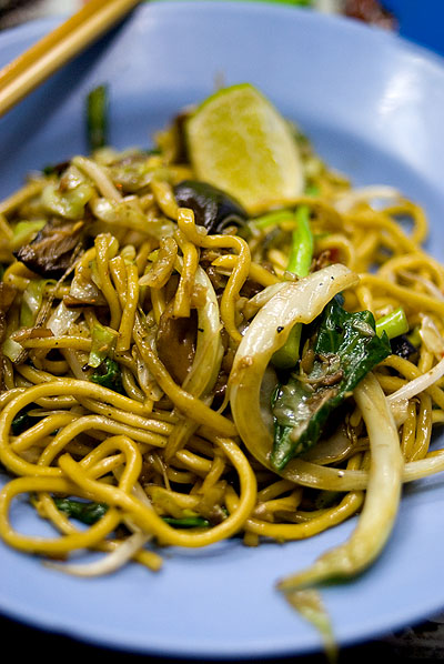 Mie Lueang (stir-fried Hokkien-style noodles) Mie Lueang (stir-fried Hokkien-style noodles) picture